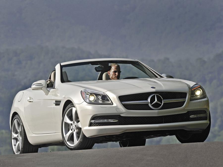  Mercedes-Benz SLK350 2011 года  (US) (фото 25 из 47)